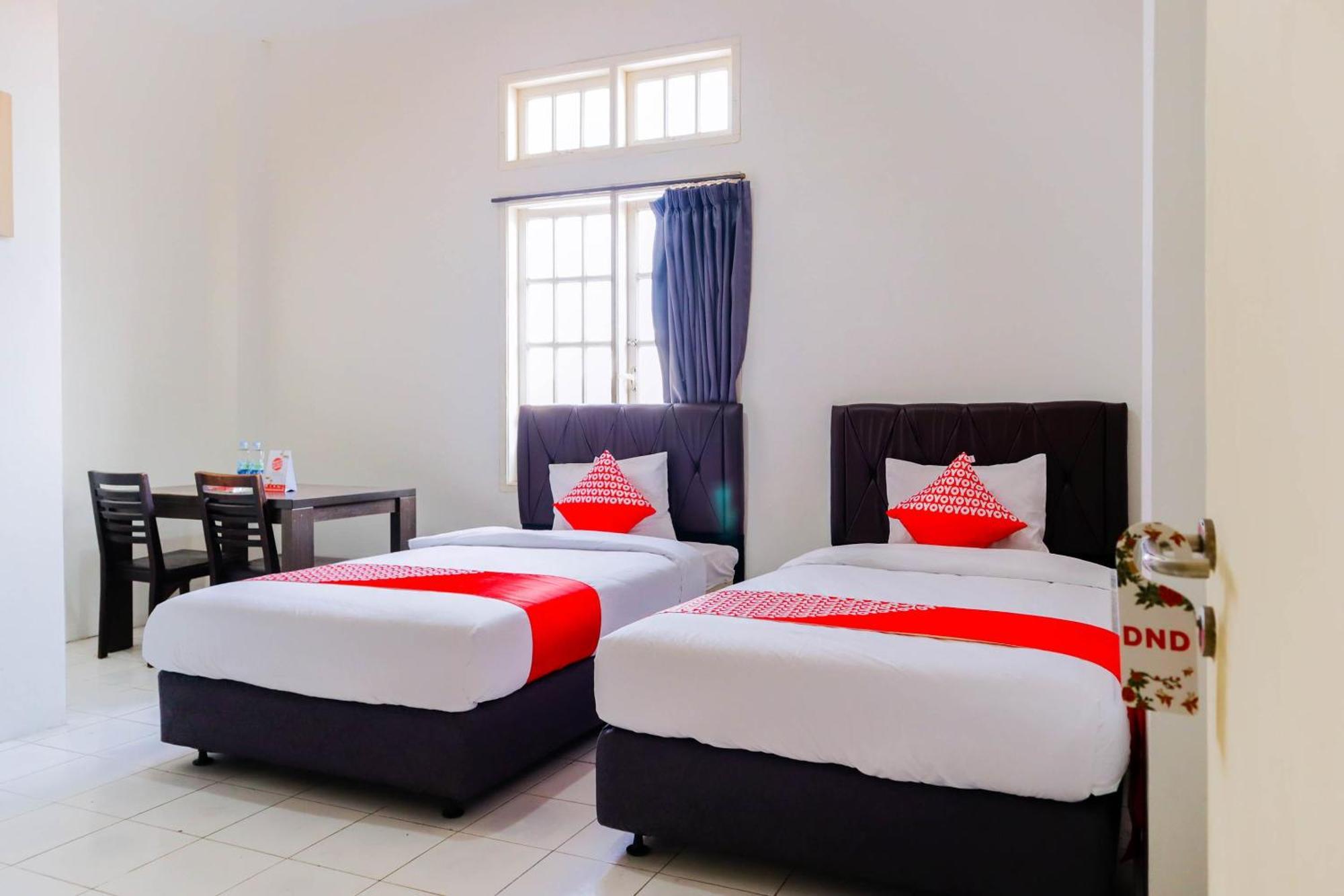 Oyo 1111 Pasar Baru Inn جاكرتا المظهر الخارجي الصورة