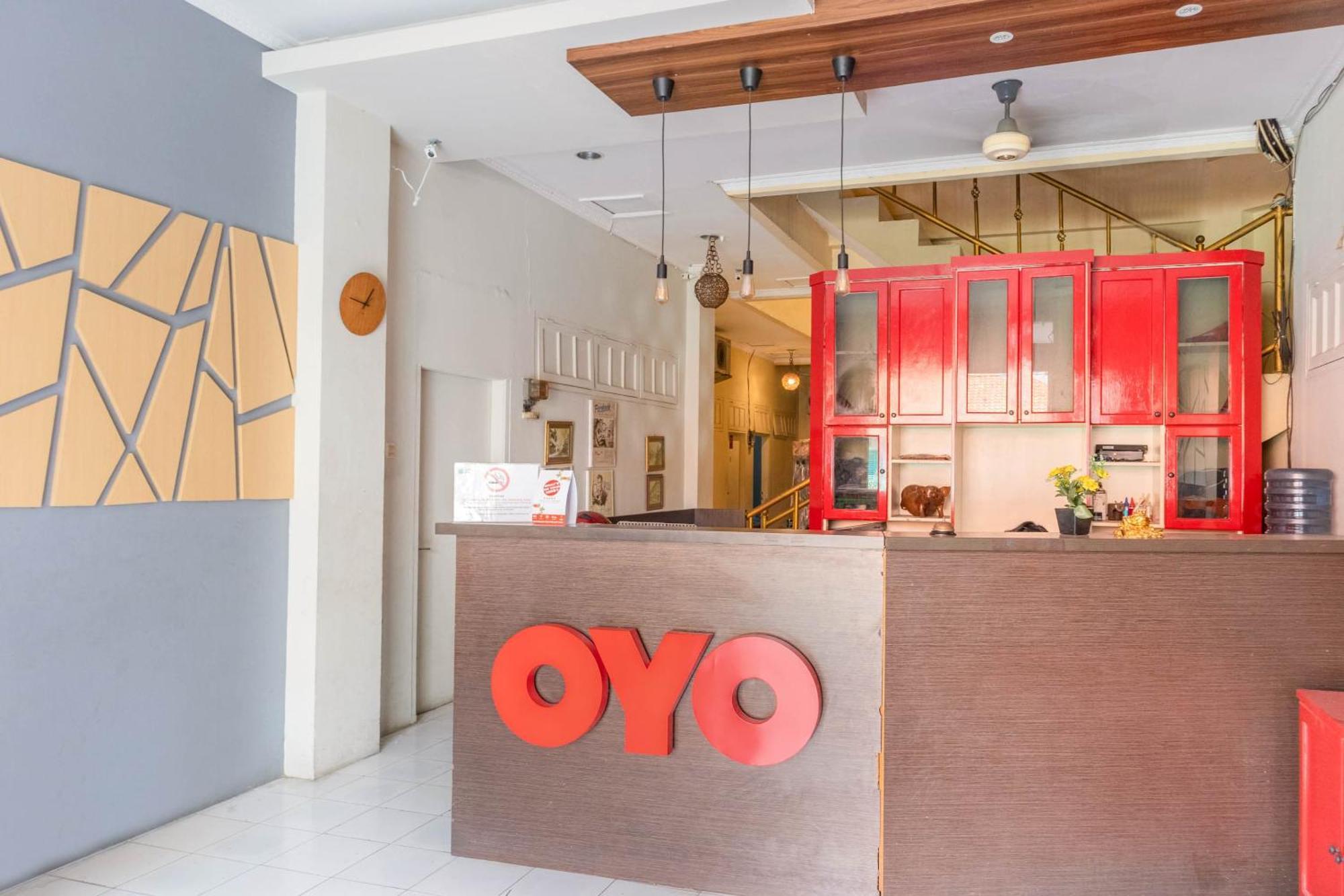 Oyo 1111 Pasar Baru Inn جاكرتا المظهر الخارجي الصورة