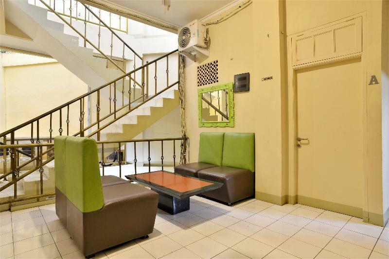 Oyo 1111 Pasar Baru Inn جاكرتا المظهر الخارجي الصورة